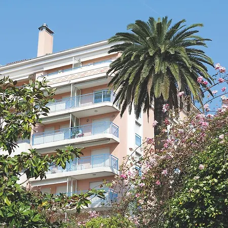 Pierre & Les Rivages Du Parc 3* Mentona