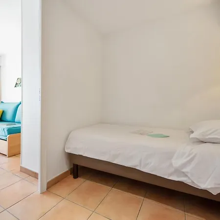 Hotel apartamentowy Pierre & Les Rivages Du Parc
